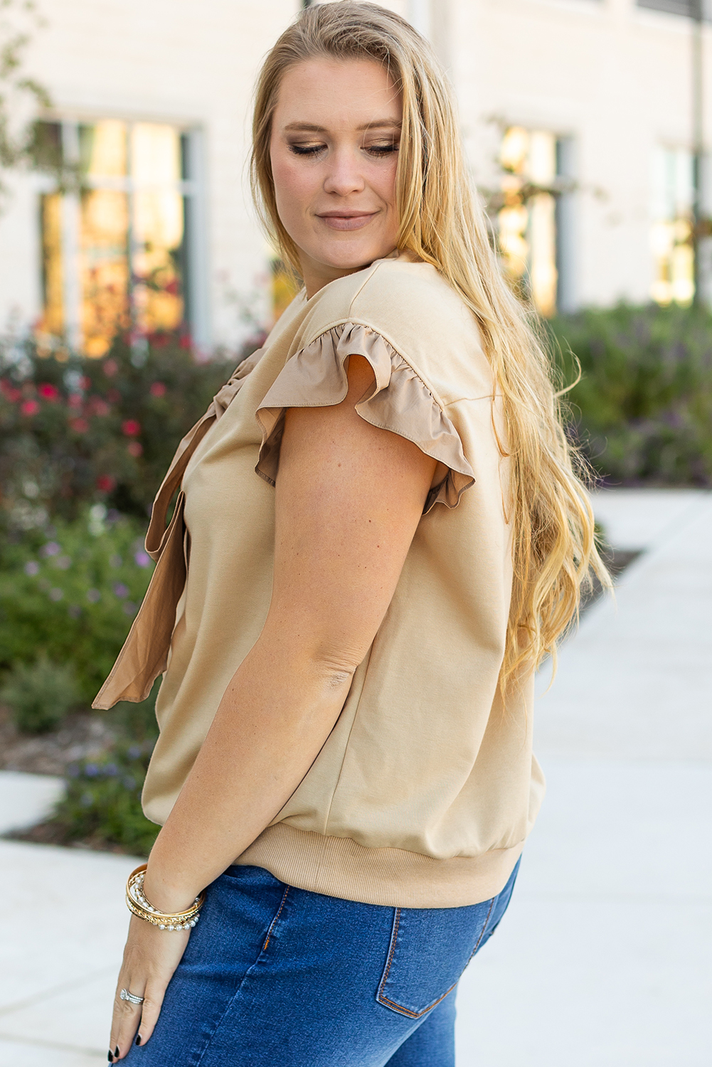 Plus Size Parchment Ruffled Short Sleeve Bowknot Applique Crew Neck  Top