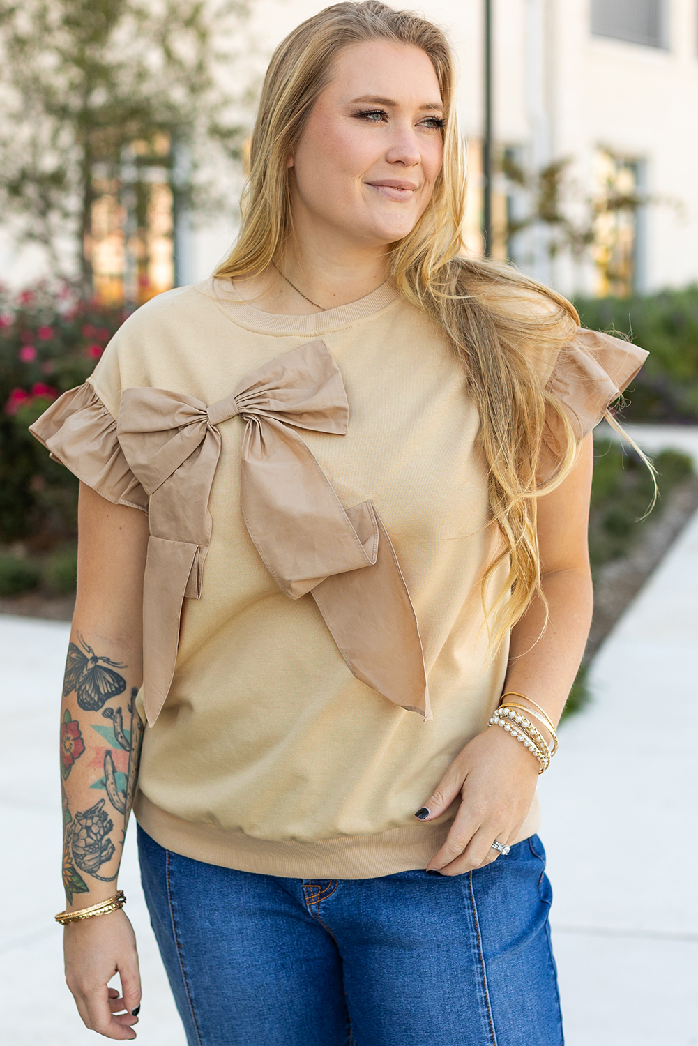 Plus Size Parchment Ruffled Short Sleeve Bowknot Applique Crew Neck  Top