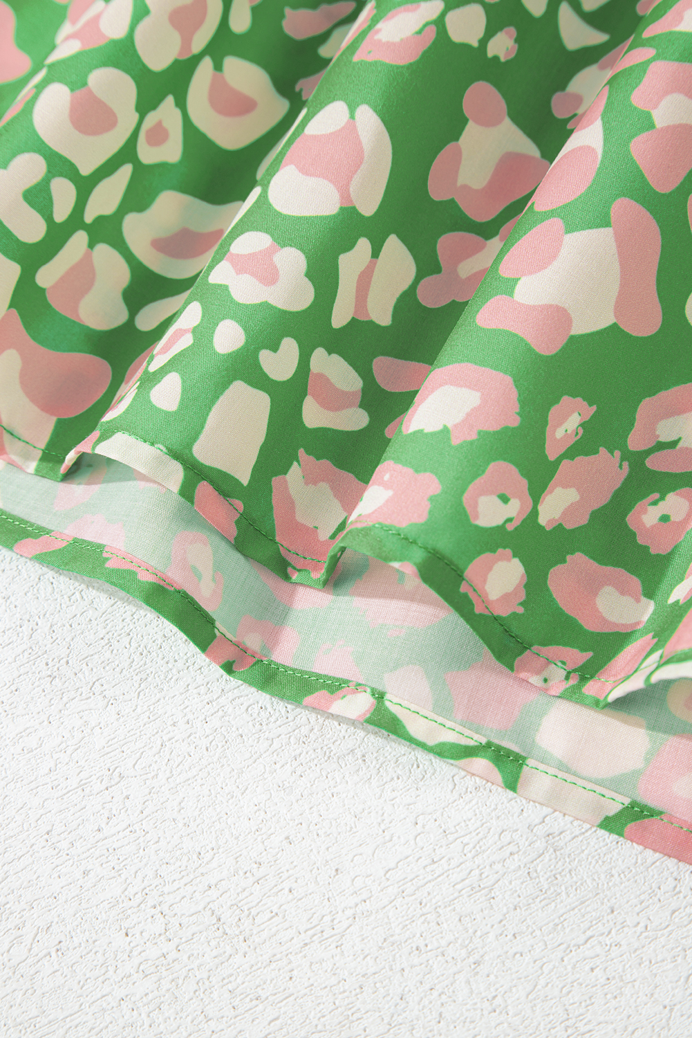 Plus Size Green  Floral Tassel Tie Split Neck Puff Sleeve Blouse