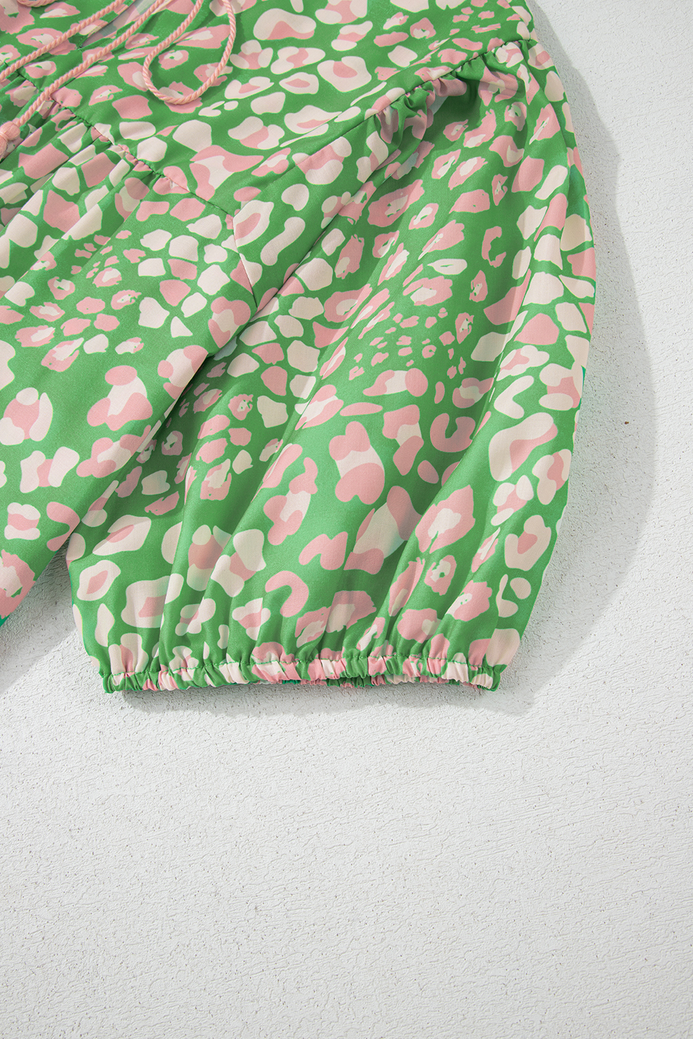 Plus Size Green  Floral Tassel Tie Split Neck Puff Sleeve Blouse