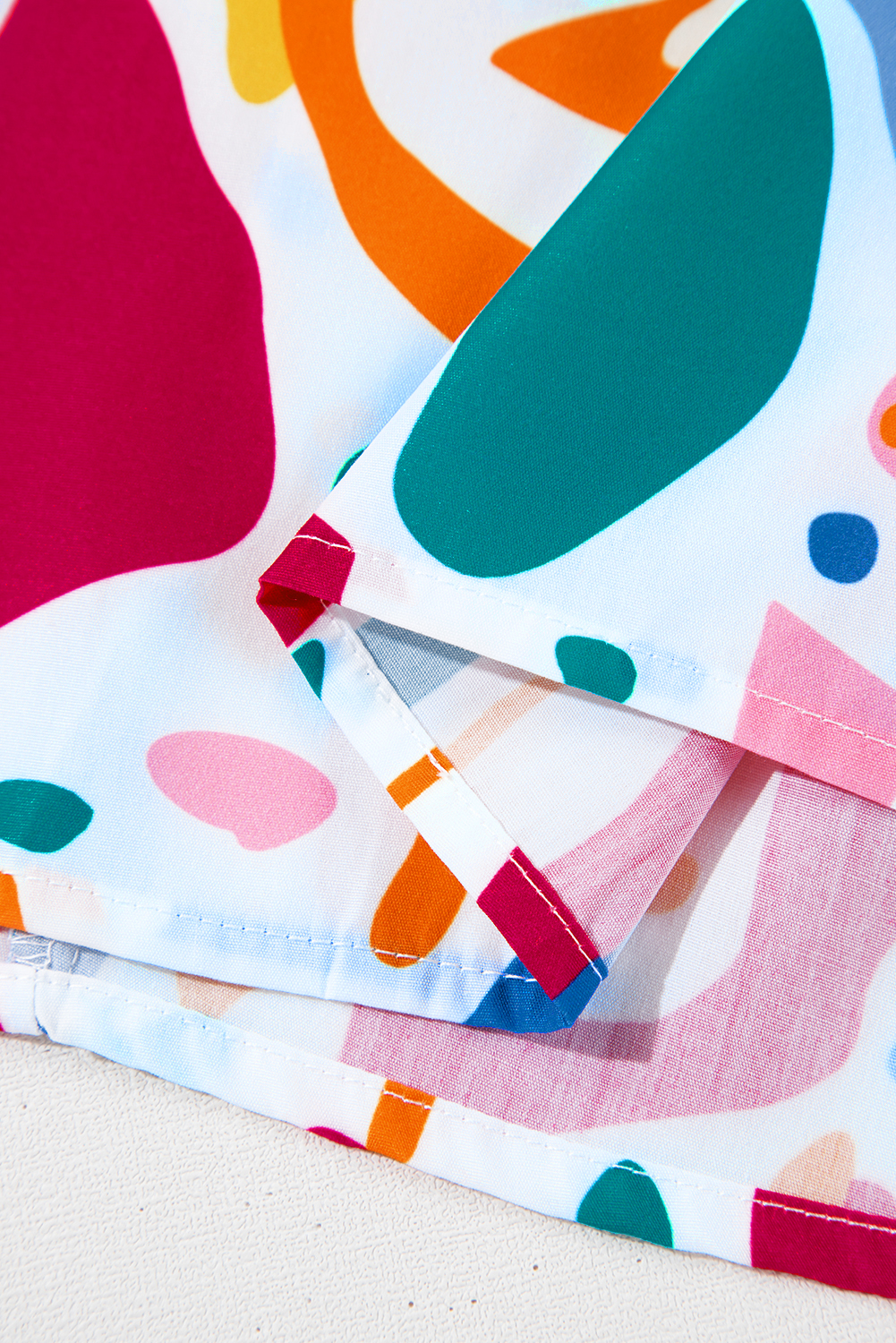 Plus Size White Abstract Print Shirred Cuff Puff Sleeve  Blouse