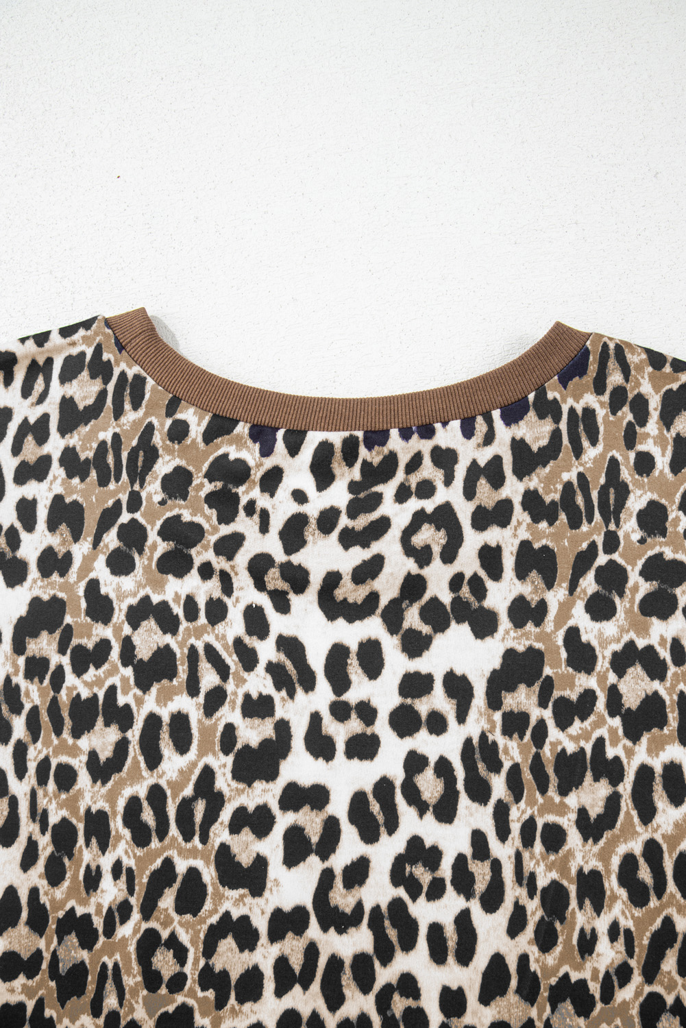 Plus Size Khaki Leopard Contrast Trim Short Sleeve Loose  Top