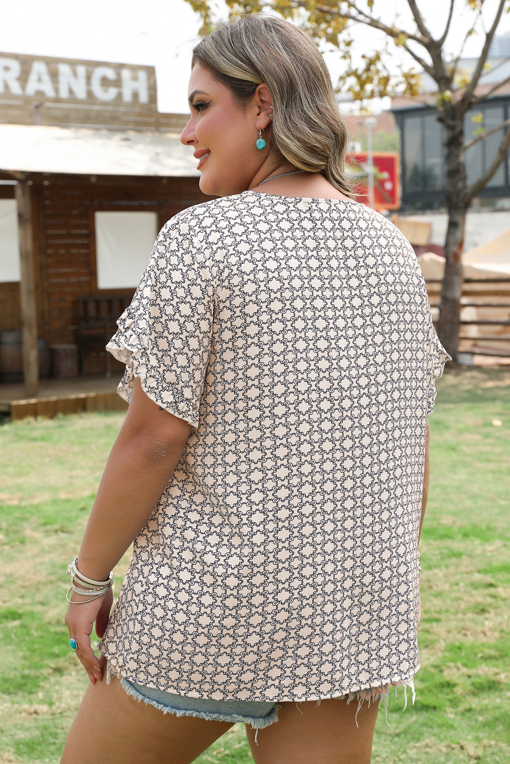 Plus Size Khaki  Geometric Print Ruffled Sleeve Blouse