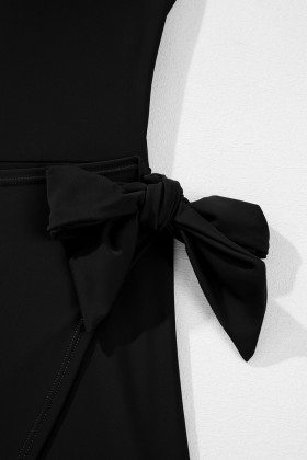 Plus Size Black Solid Color Square Neck Knotted  One Piece Swimsuit