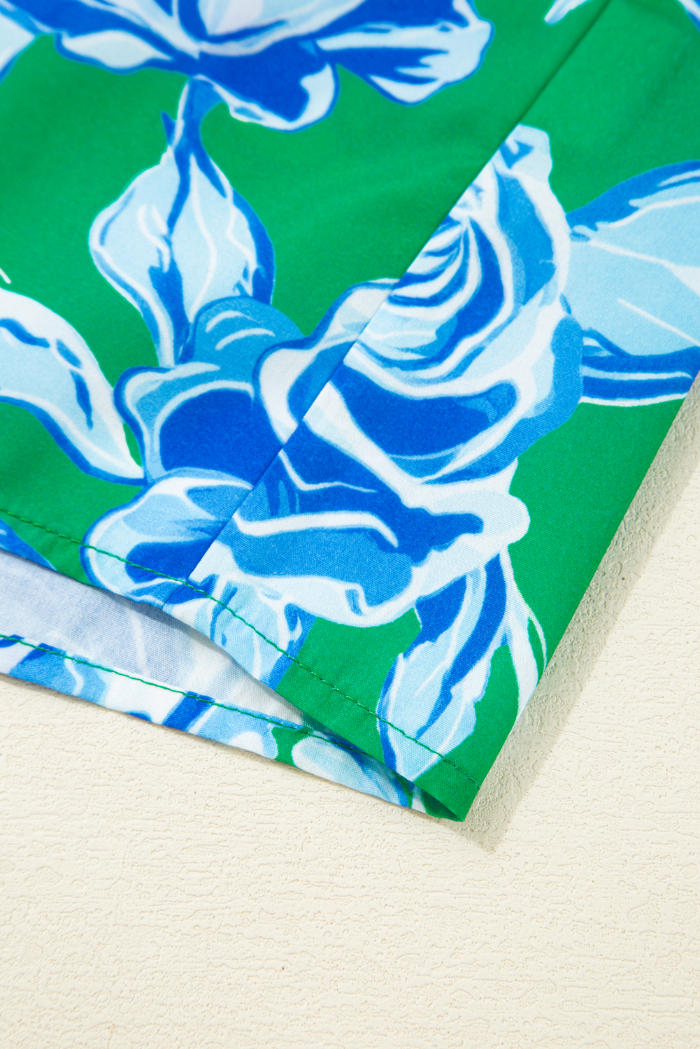 Plus Size Green Floral Print Short Puff Sleeve  Top