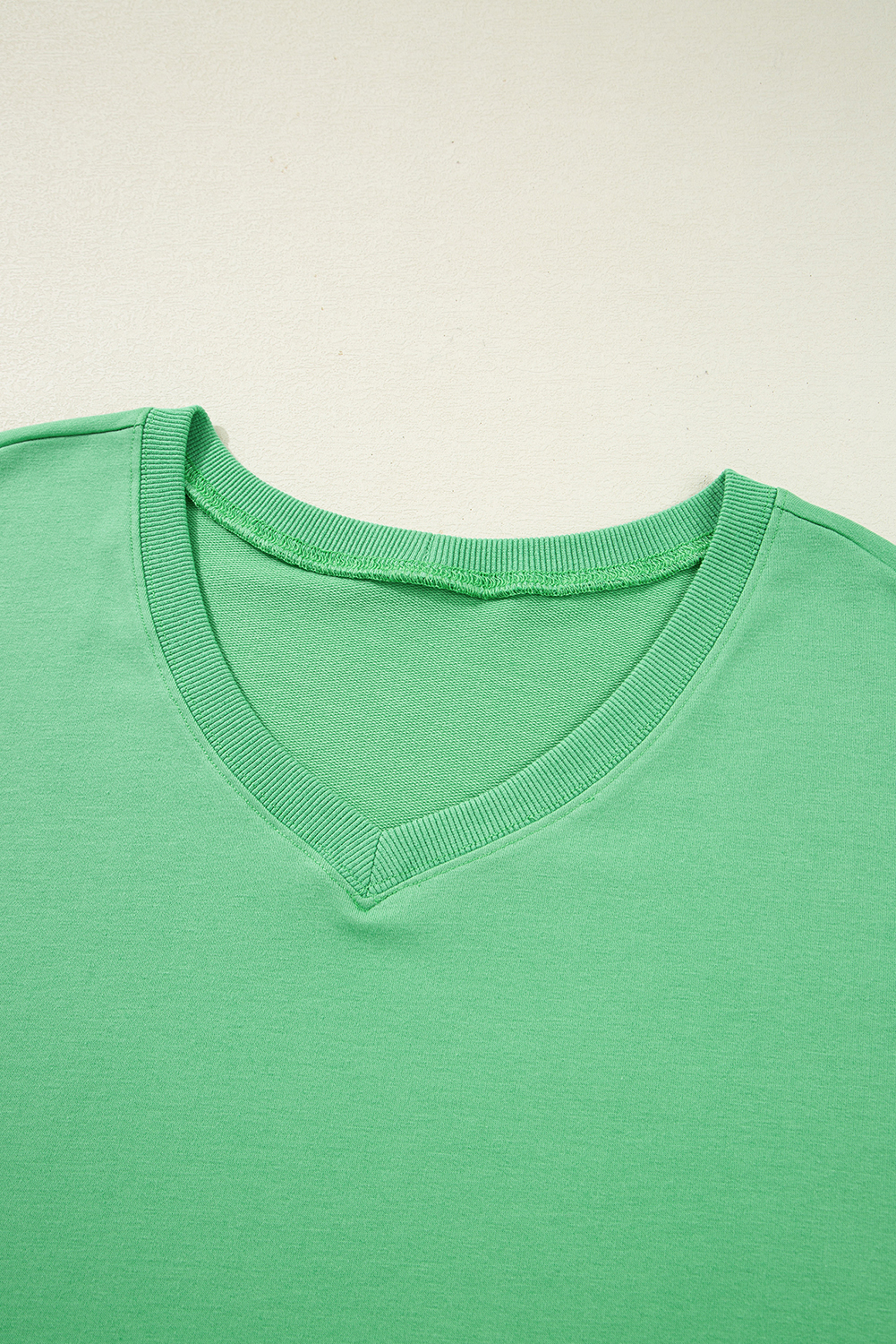 Plus Size Mint Green  V Neck Tee Patched Pocket Drawstring Shorts Set