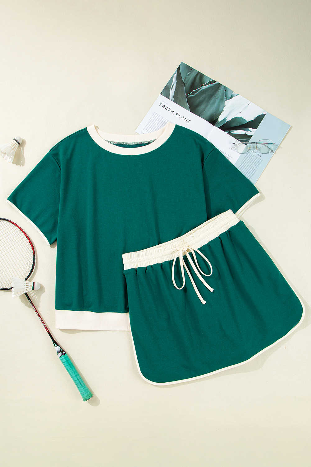 Plus Size Evergreen  Contrast Trim T Shirt and Skirt Two Piece Set