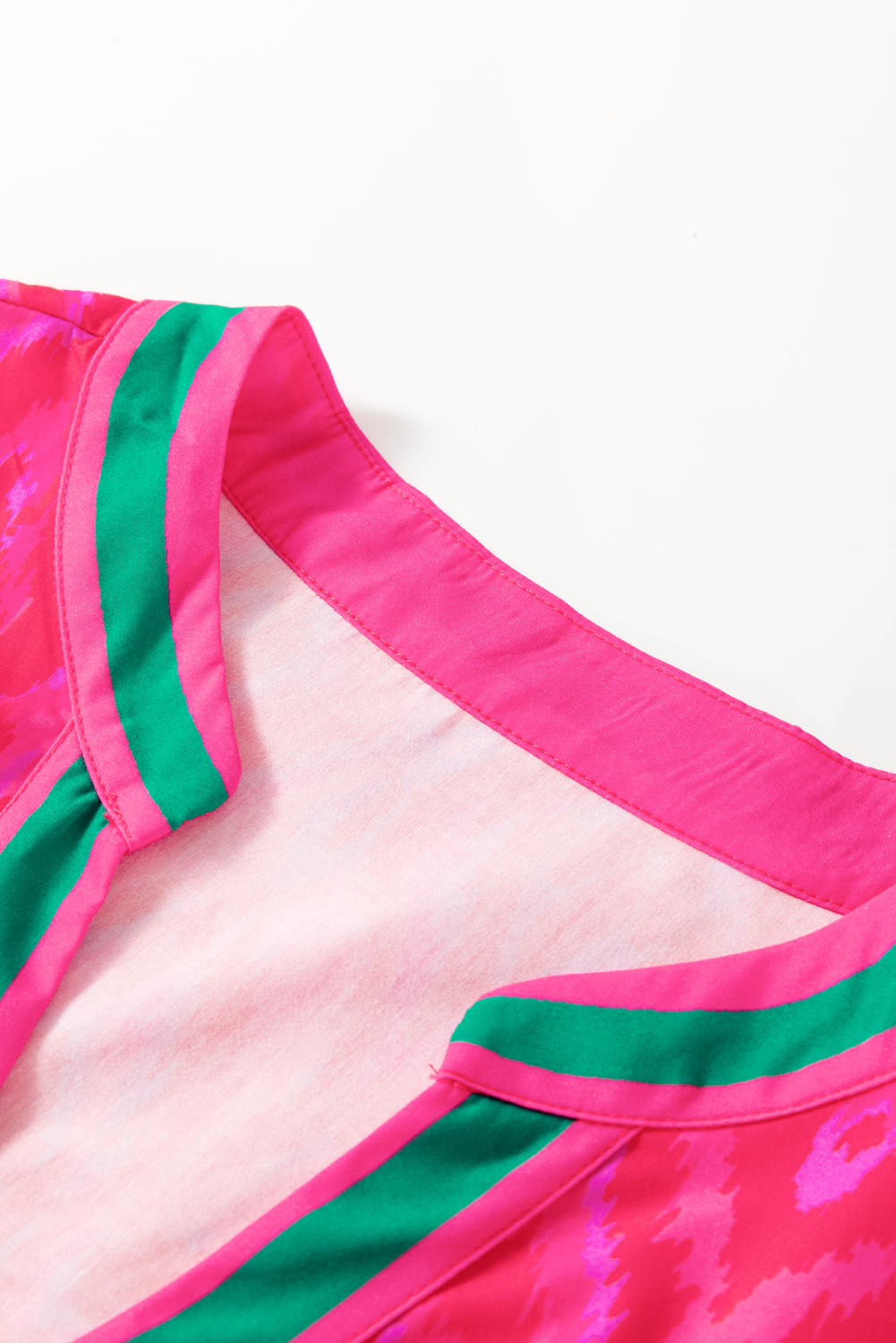 Red Allover Print Contrast Split Neckline Short Puff Sleeve Curvy Dress