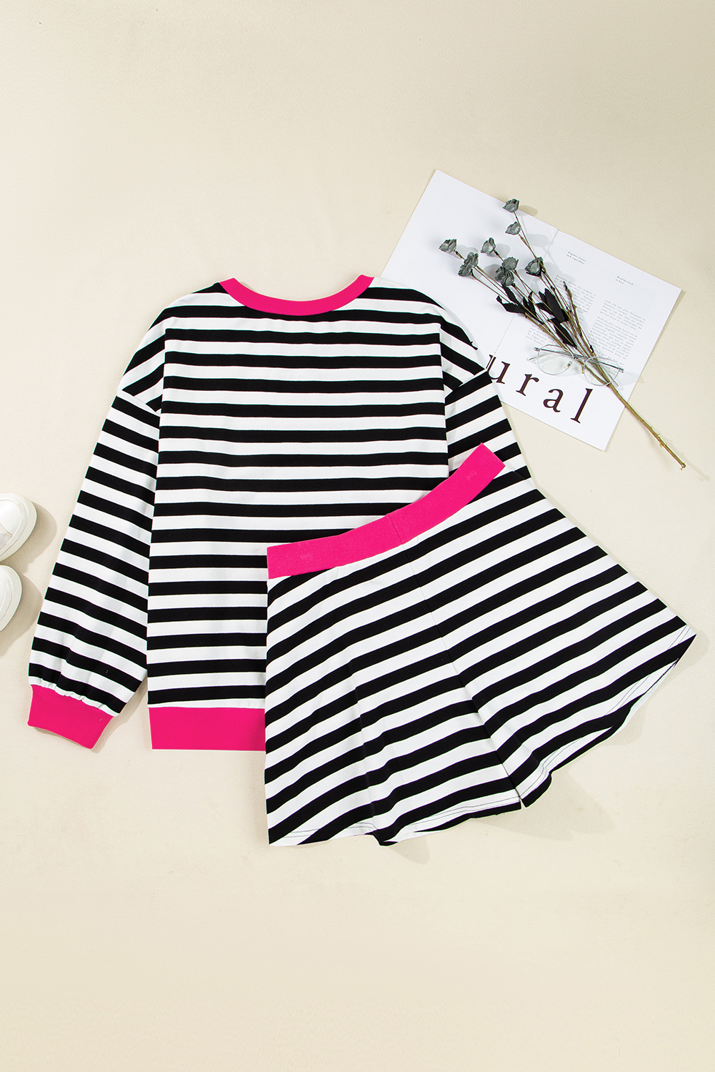 Plus Size Black Stripe Color Block Edge Pullover and Shorts  Set