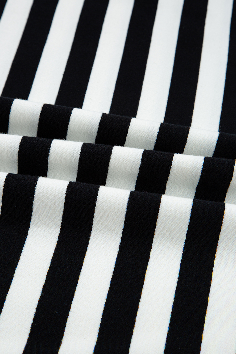 Plus Size Black Stripe Color Block Edge Pullover and Shorts  Set