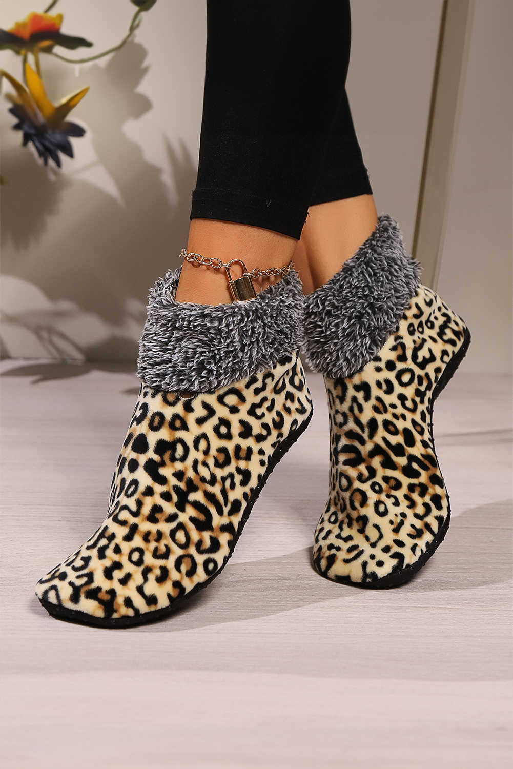 Beige Leopard Print Thermal Lined Socks
