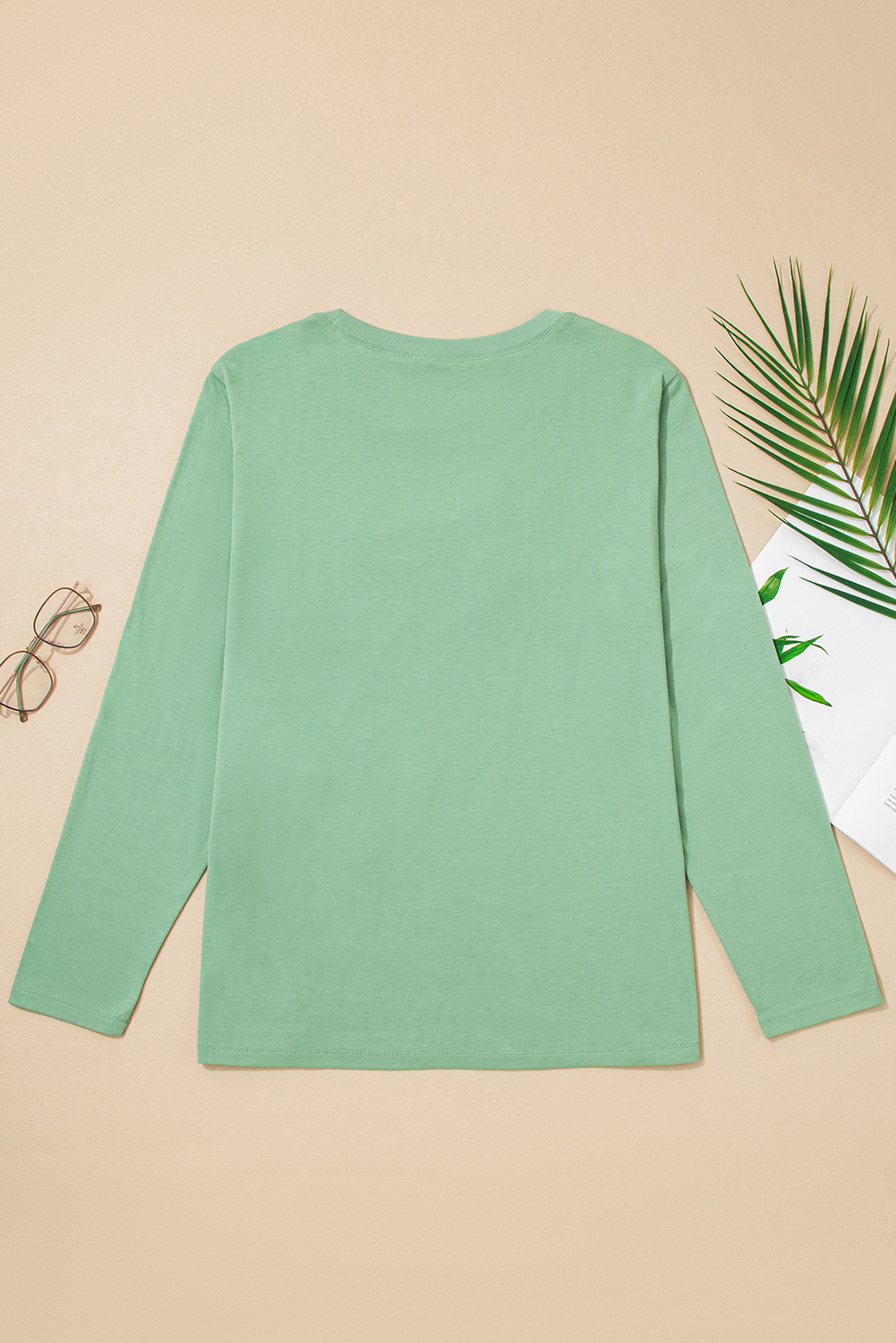 Plus Size Grass Green Flower Applique Mineral Wash  Top