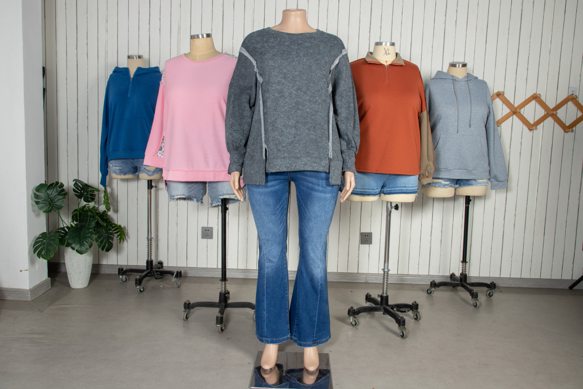 How to Style Oversize Shirt with Jeans