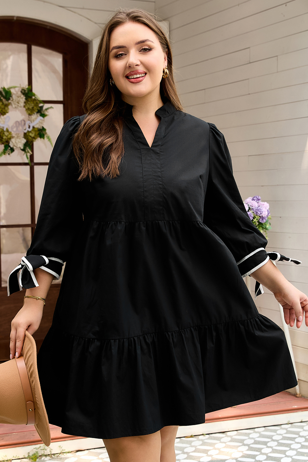 Plus Size Black Contrast Trim Knot Cuffs  V Neck Mini Dress