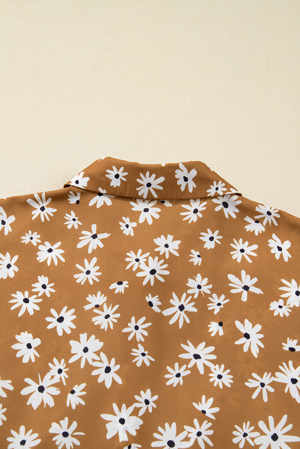 Plus Size Khaki  Daisy Floral Print Button Split Neck Puff Sleeve Dress