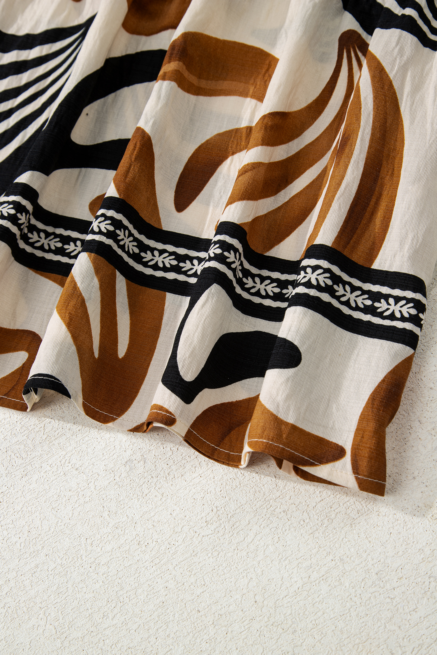 Plus Size White  Abstract Print Contrast Collar Split Neck Shift Long Dress