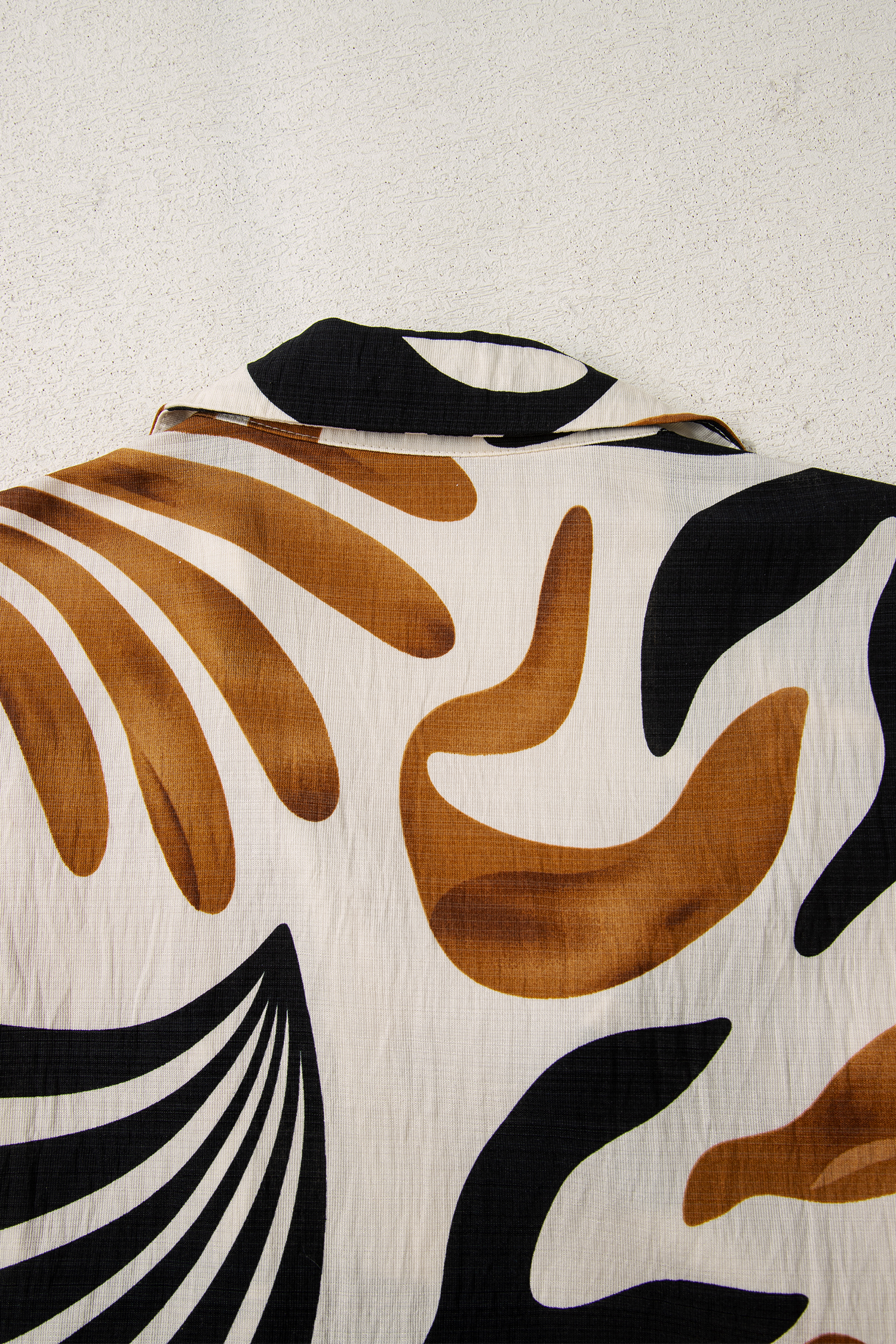 Plus Size White  Abstract Print Contrast Collar Split Neck Shift Long Dress