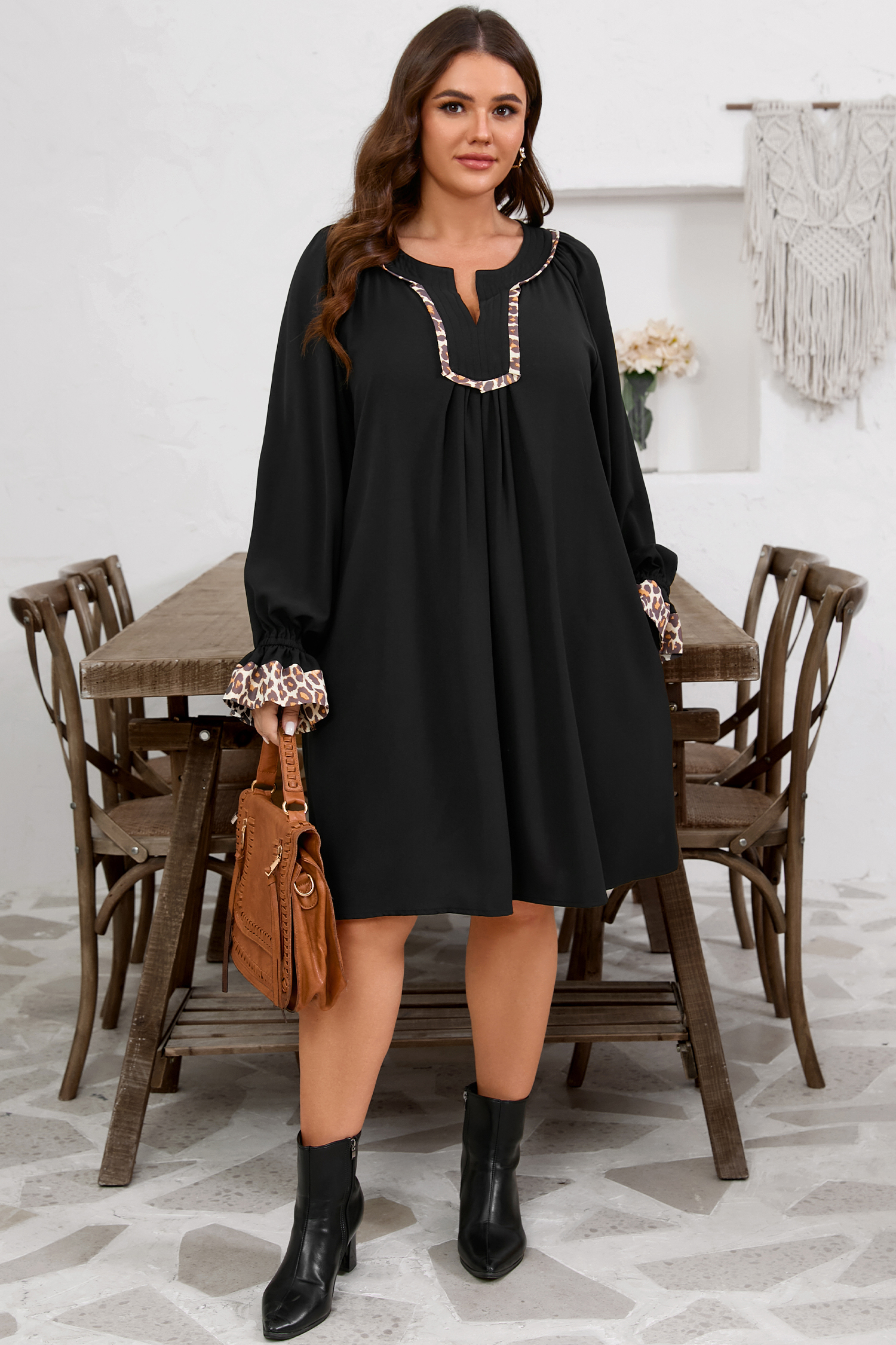 Plus Size Black  Notched Neck Leopard Trim Flounce Long Sleeve Shift Dress