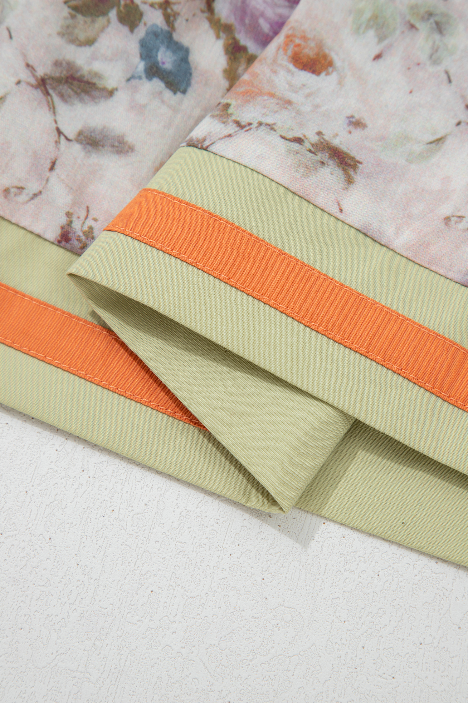 Plus Size Black  Floral Print Contrast Trim Striped Detail Babydoll Blouse