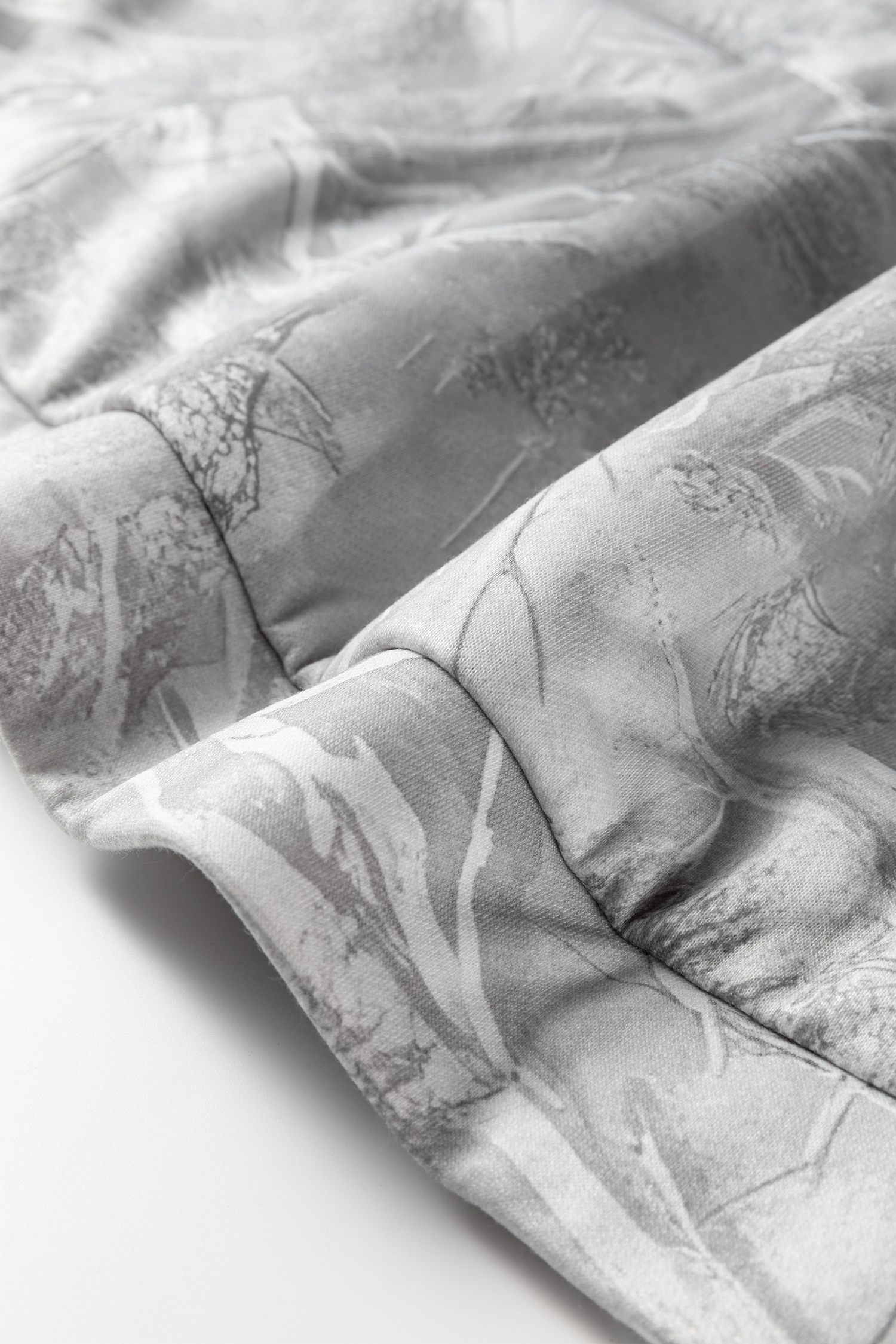 Plus Size Gray  Camouflage Woodland Print Oversized Sporty Hoodie