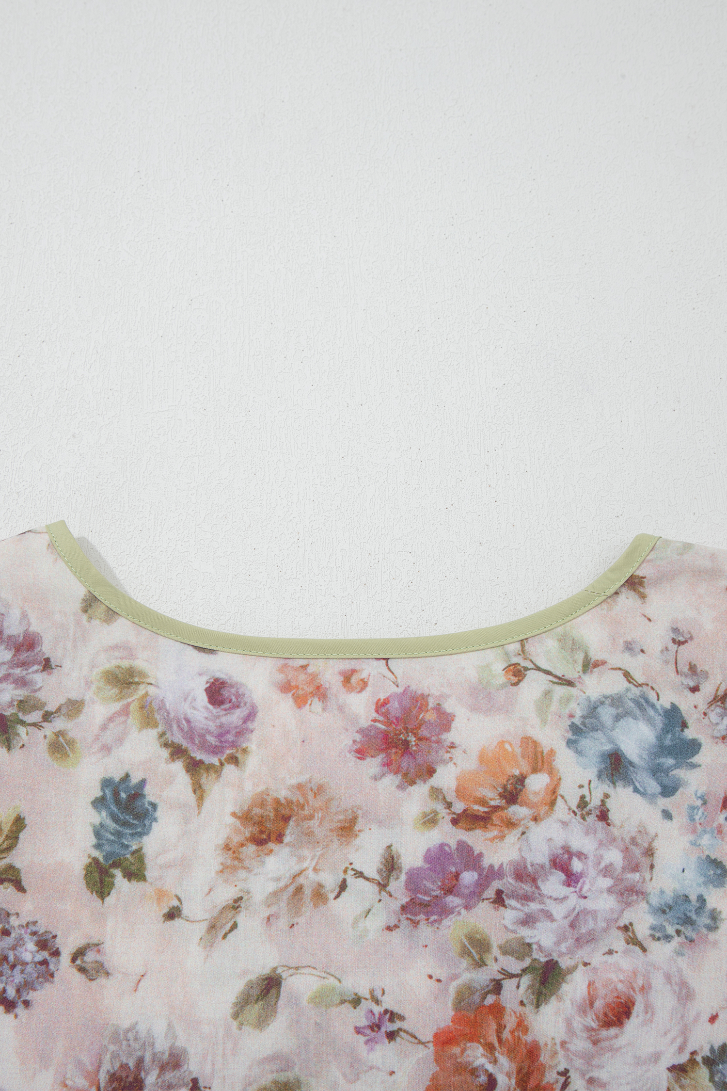 Plus Size Black  Floral Print Contrast Trim Striped Detail Babydoll Blouse