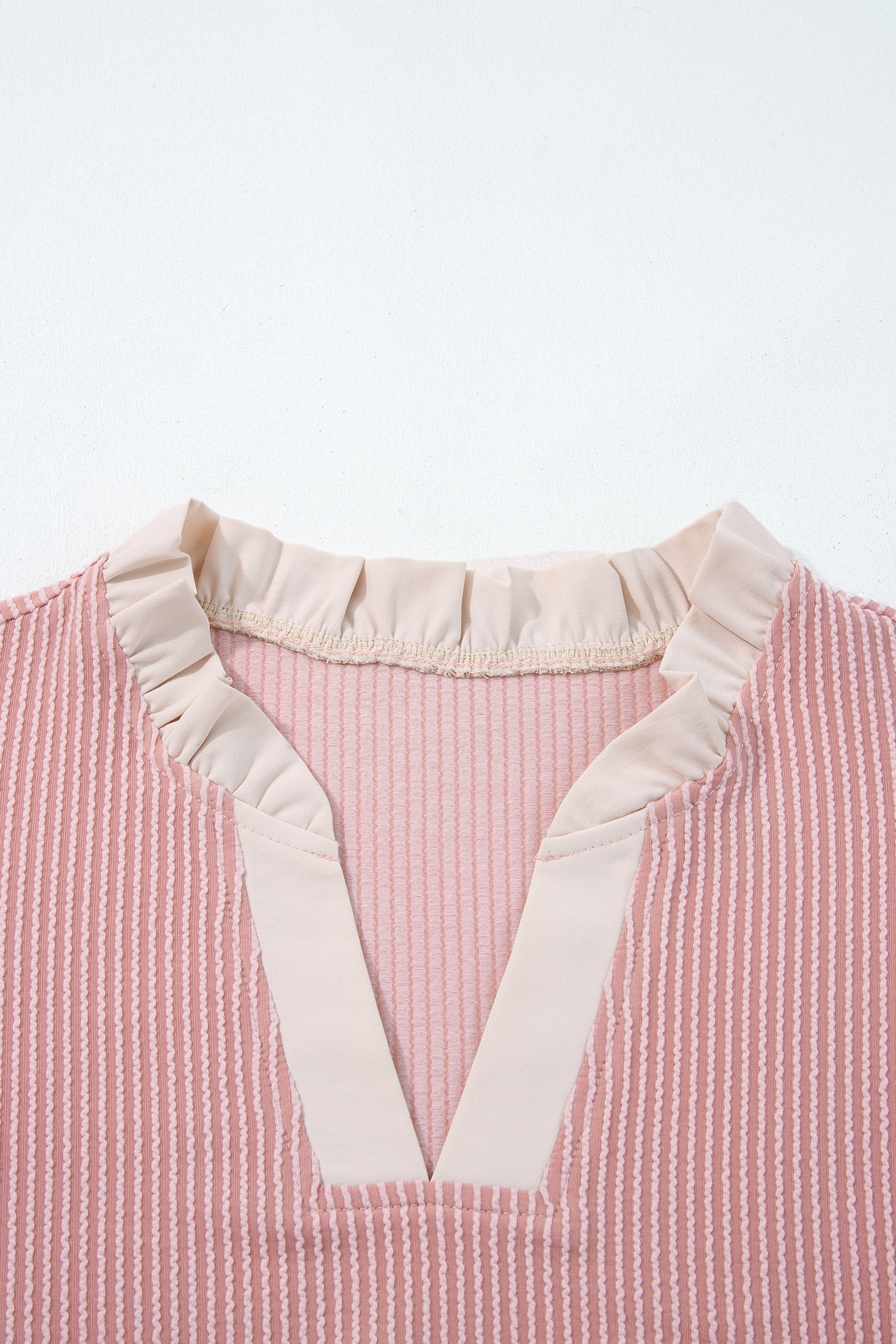 Plus Size Fushia  Contrast Frilled Neckline Ruffled Short Sleeve Ribbed Textured Blouse