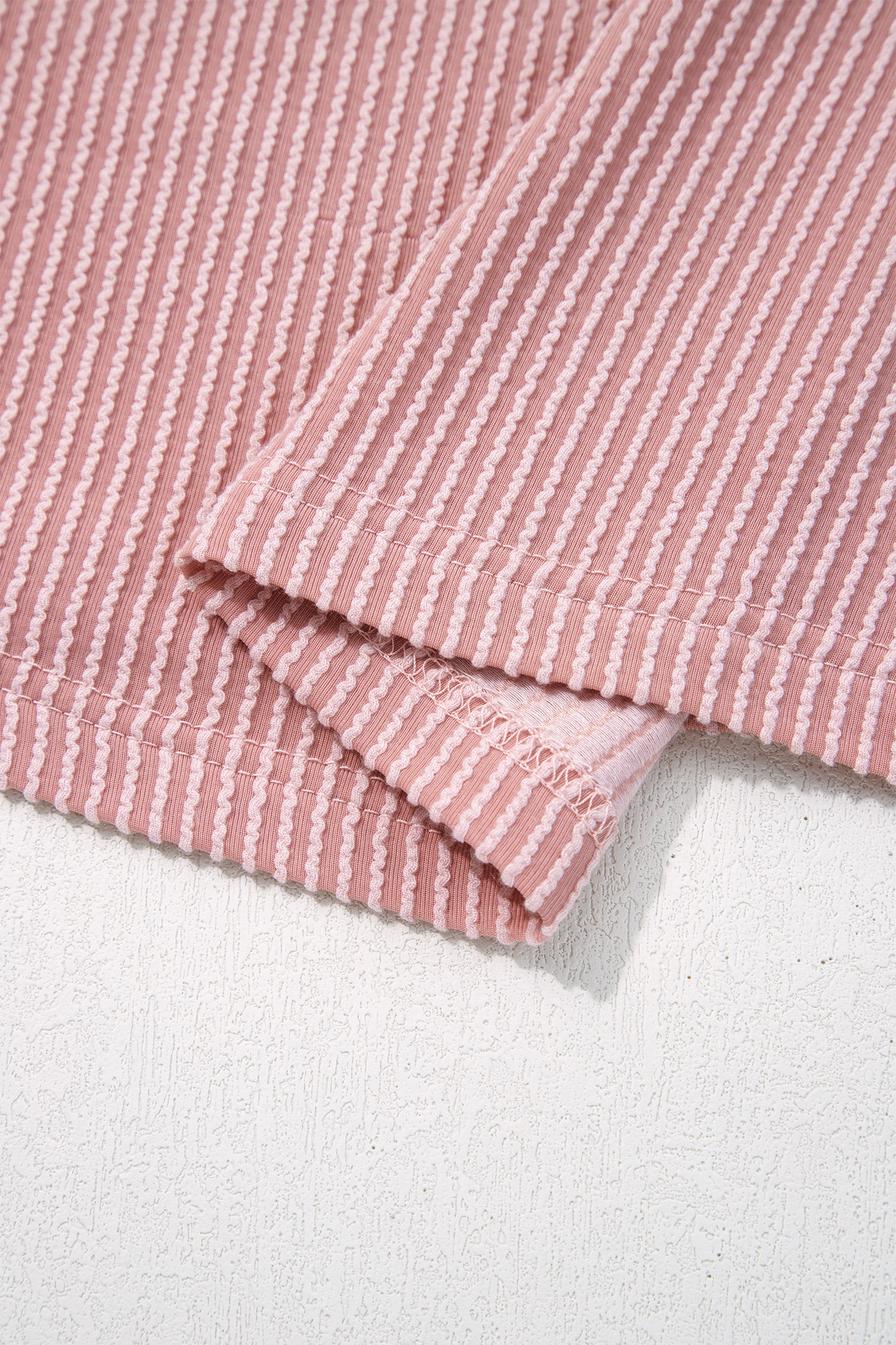 Plus Size Fushia  Contrast Frilled Neckline Ruffled Short Sleeve Ribbed Textured Blouse