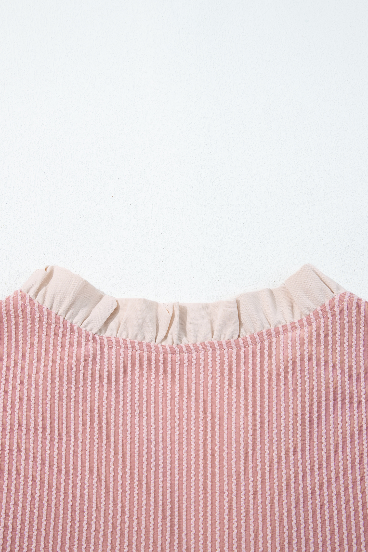 Plus Size Fushia  Contrast Frilled Neckline Ruffled Short Sleeve Ribbed Textured Blouse