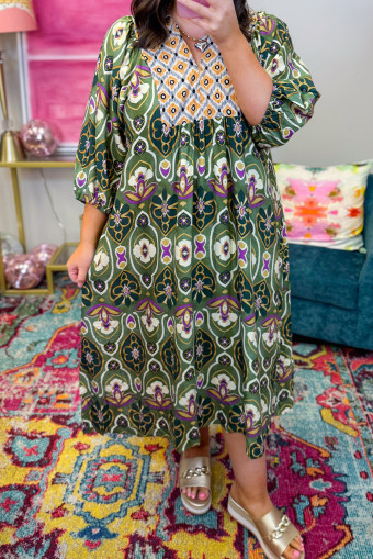 Plus Size Green  Mixed Floral Patchwork V Neck Bracelet Sleeve Maxi Dress