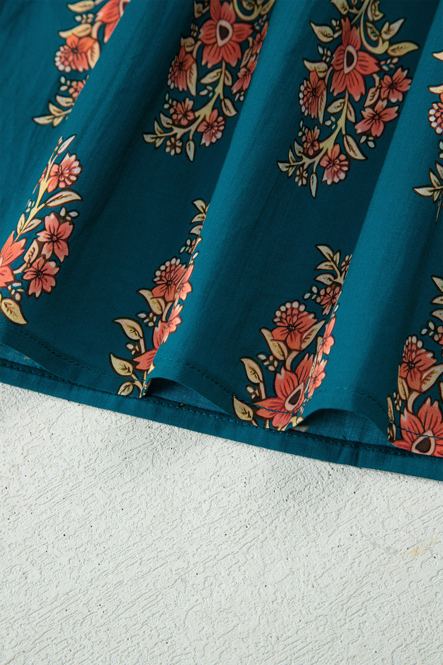 Plus Size Green  Floral Print Contrast Lacy Trim Pleated Loose Shirt