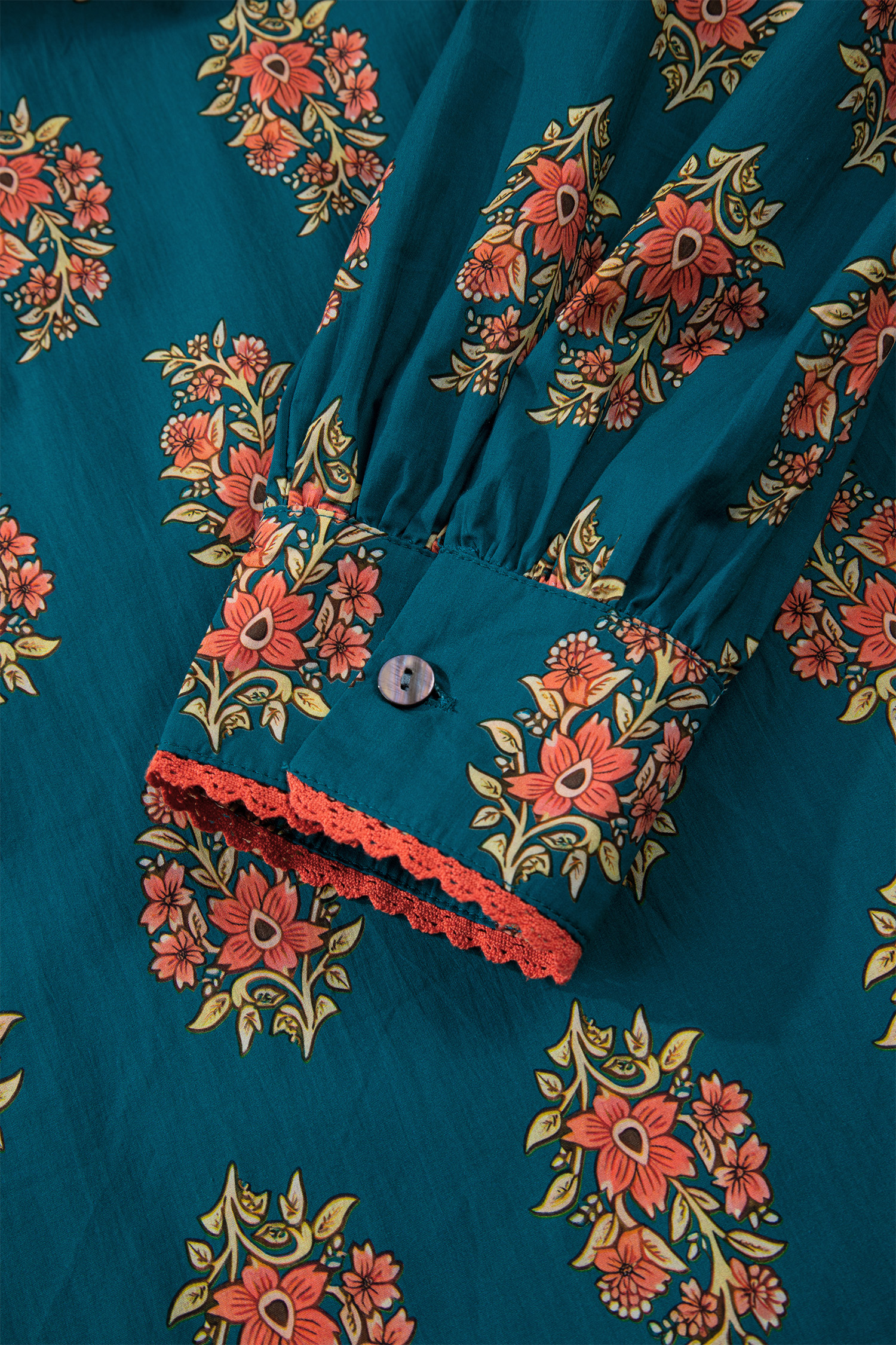 Plus Size Green  Floral Print Contrast Lacy Trim Pleated Loose Shirt