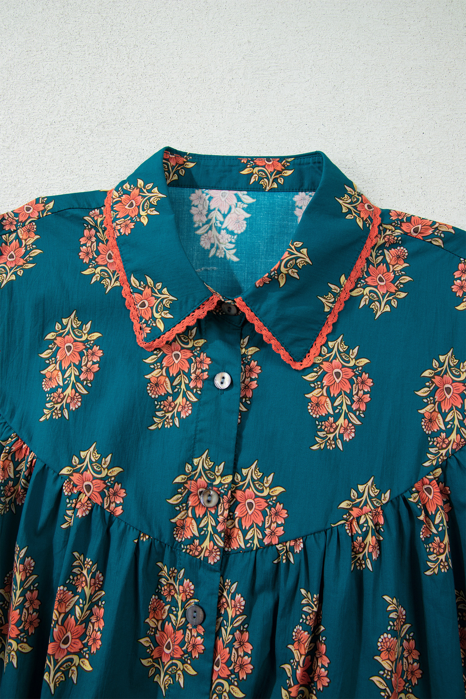 Plus Size Green  Floral Print Contrast Lacy Trim Pleated Loose Shirt