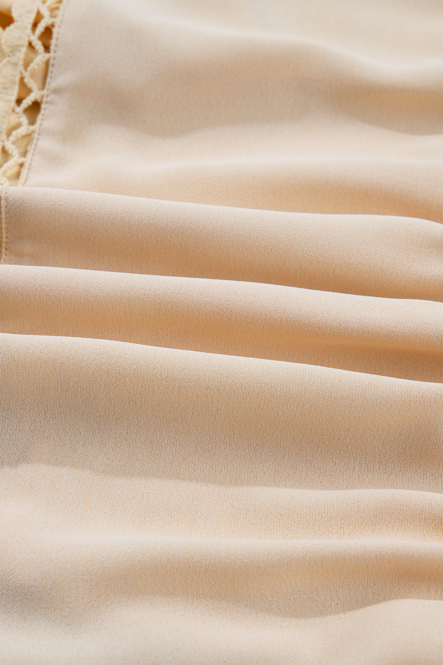 Plus Size Parchment  Frilled Elastic Waist Lace Trim Boho Ruffled Shorts