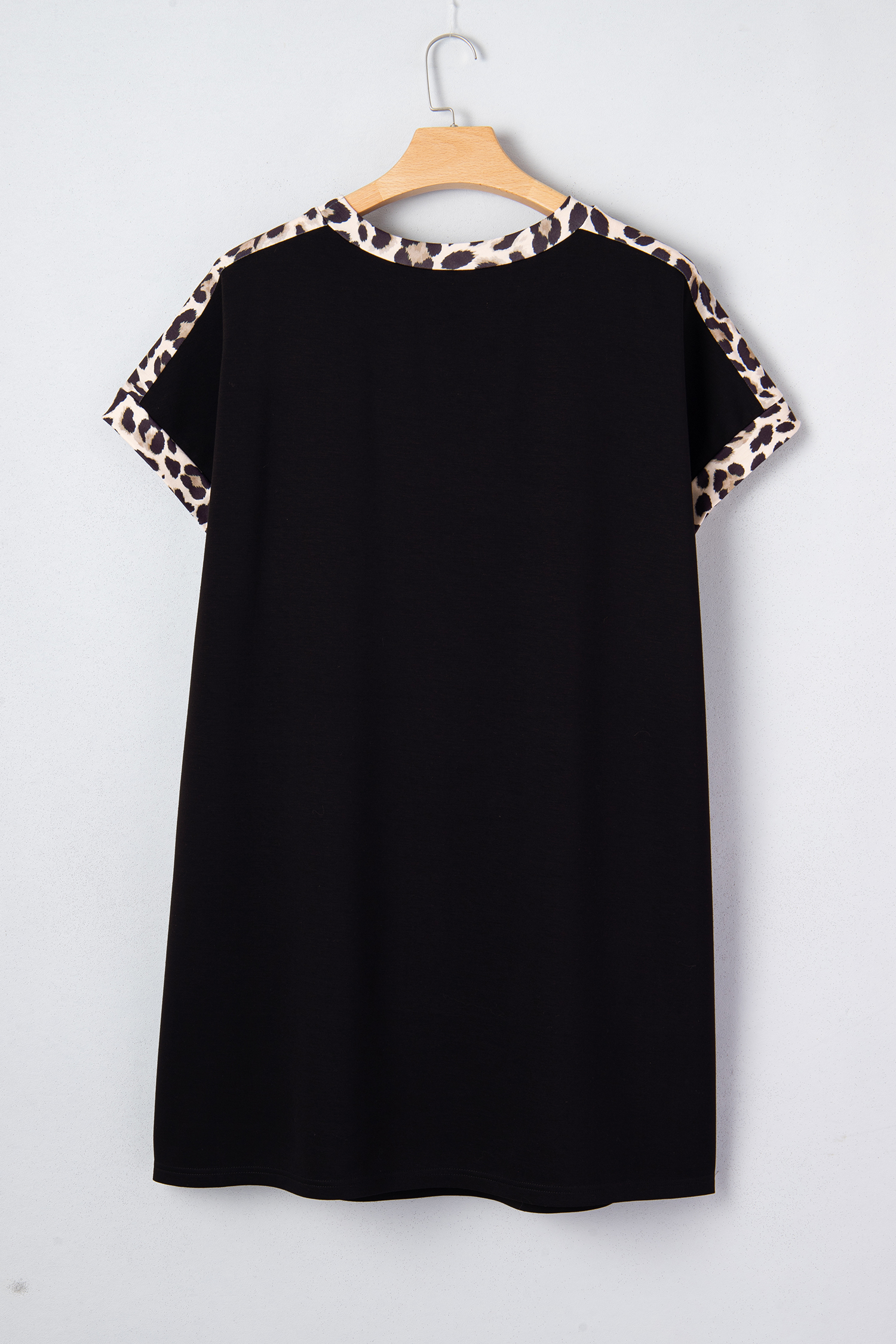 Plus Size Black  Leopard Print Patchwork Shift T Shirt Dress with Pockets