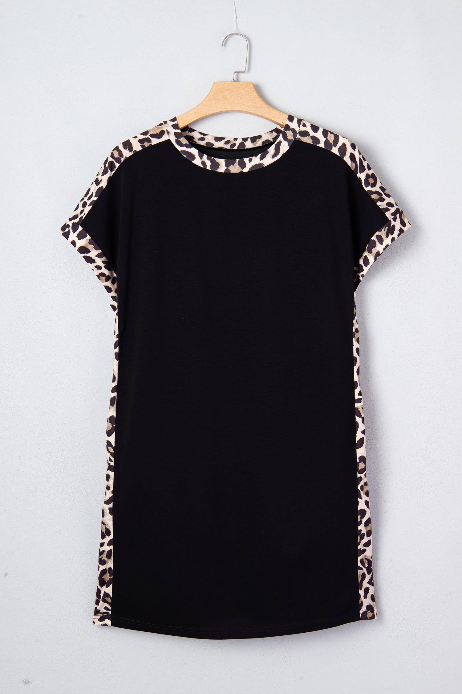 Plus Size Black  Leopard Print Patchwork Shift T Shirt Dress with Pockets