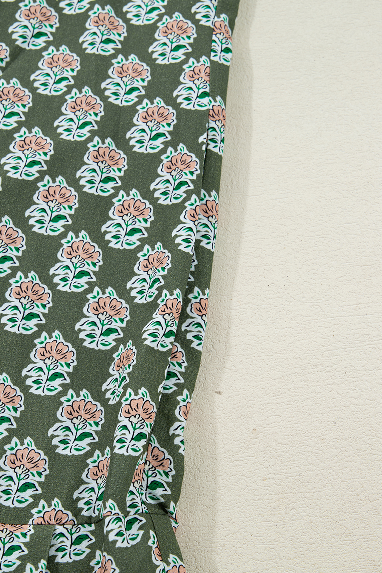 Plus Size Green Contrast Striped Frilled Collar 3/4 Sleeve  Floral Dress