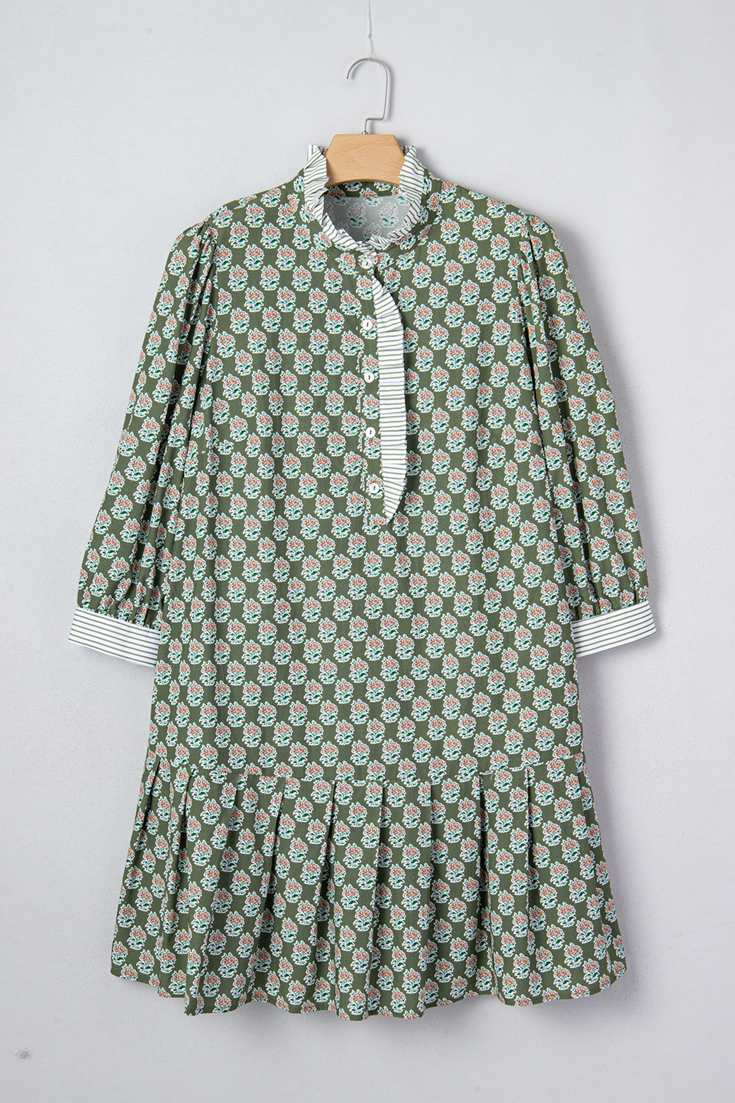 Plus Size Green Contrast Striped Frilled Collar 3/4 Sleeve  Floral Dress