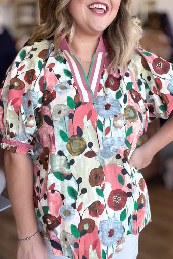 Plus Size Pink V Neck Short Puff Sleeve  Floral Blouse