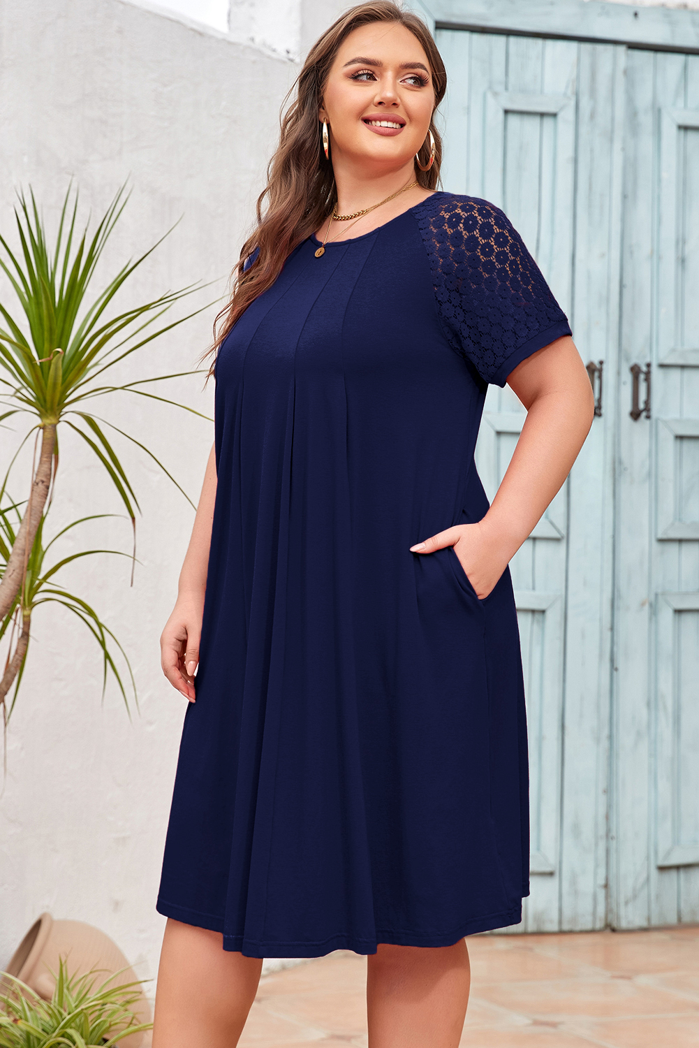 Plus Size Navy Blue  Solid Color Lace Short Sleeve Pleated Swing Dress