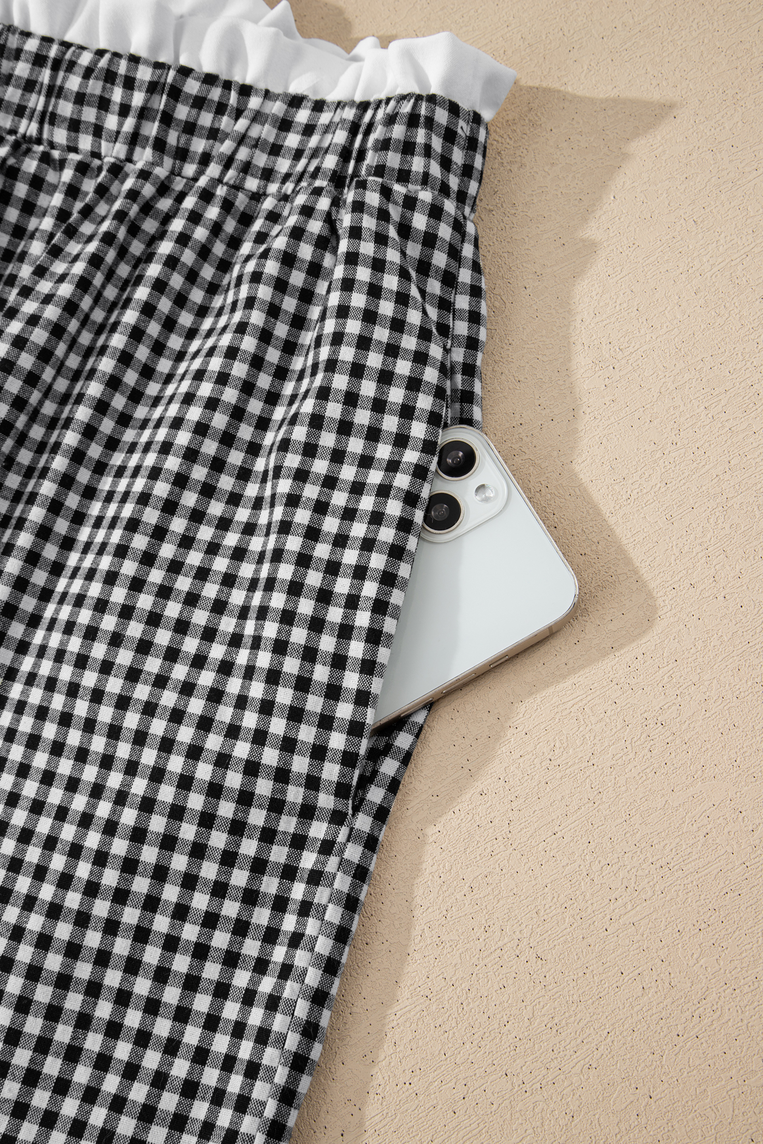 Plus Size Black Contrast Trim Plaid Print  Shorts