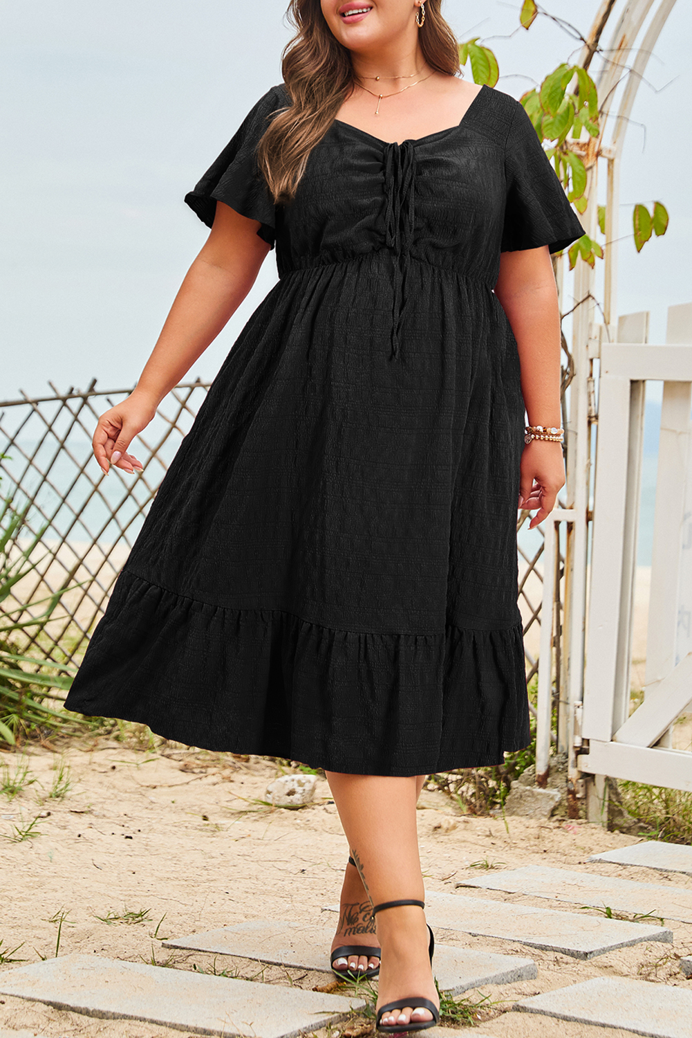 Plus Size Black  Short Sleeve Lace-up High Waist Midi Dress