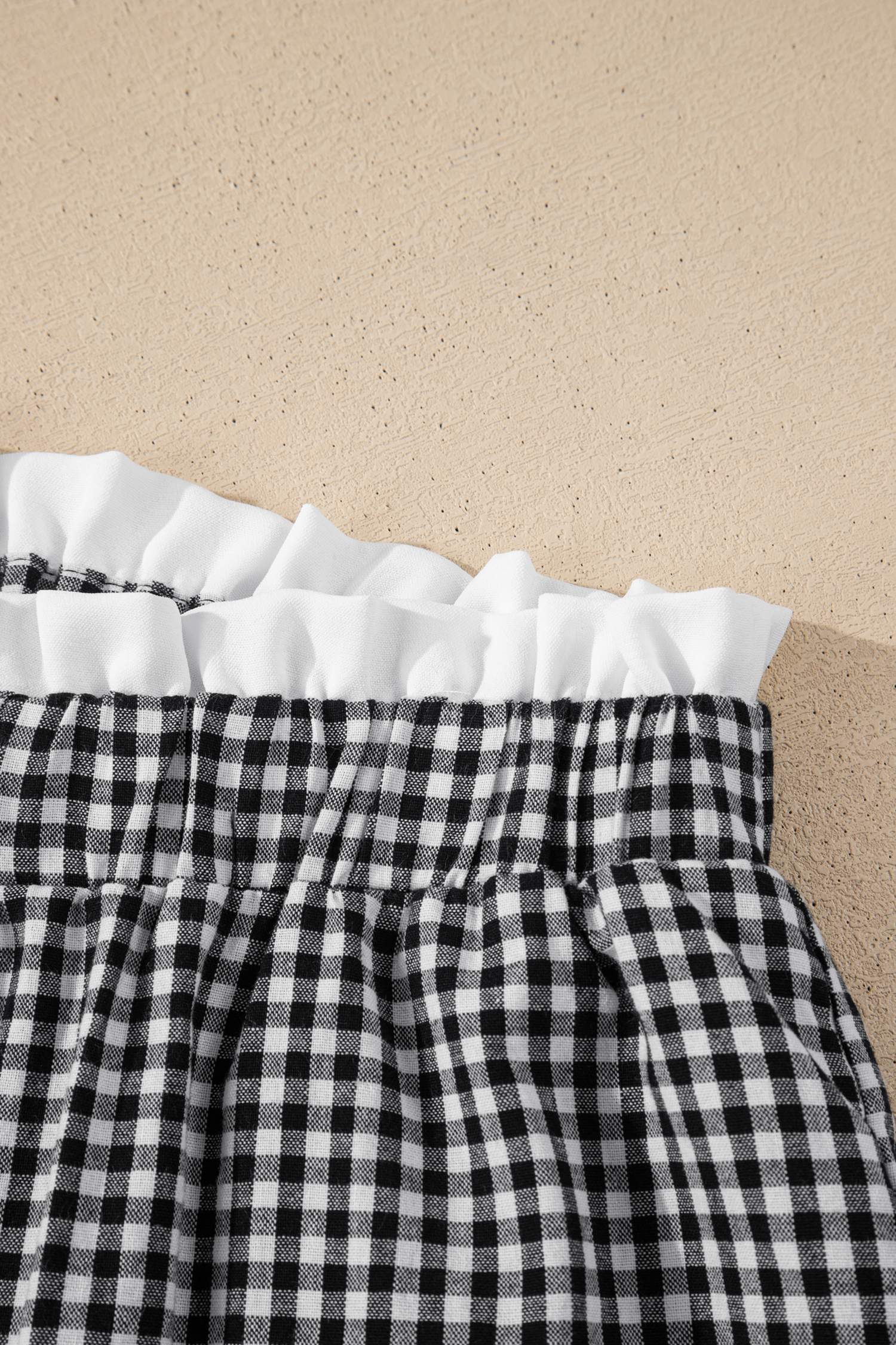 Plus Size Black Contrast Trim Plaid Print  Shorts