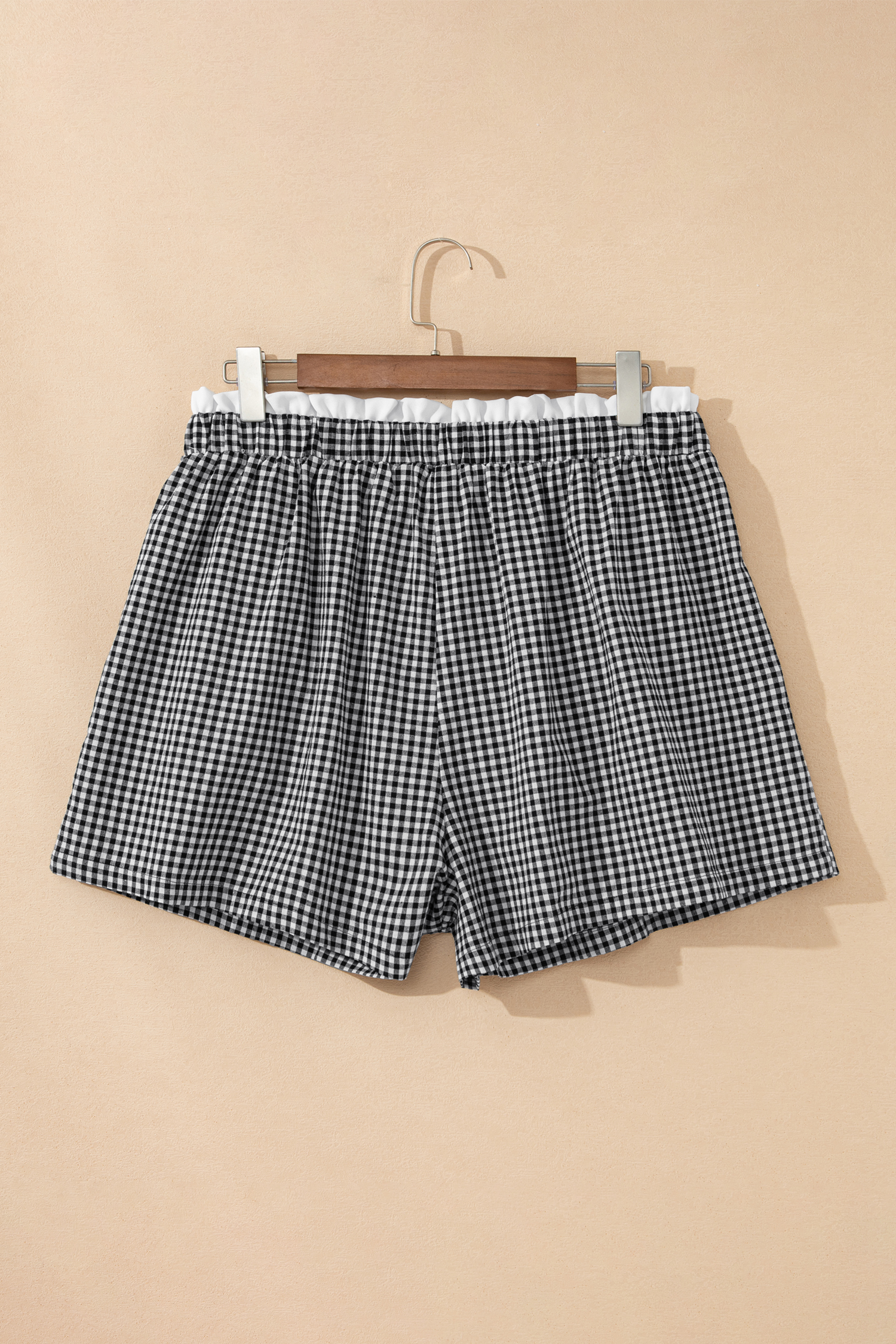 Plus Size Black Contrast Trim Plaid Print  Shorts