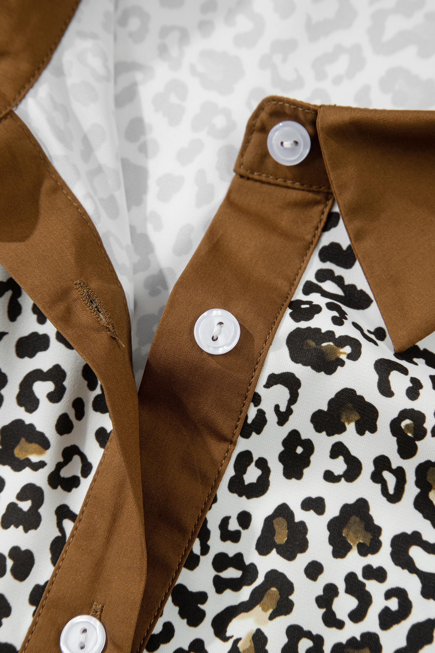 Plus Size Khaki  Buttoned Contrast Trim Puff Sleeve Leopard Print Blouse