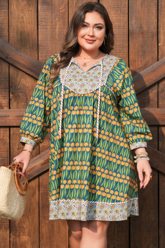 Plus Size Green  Mixed Floral Print Striped Trim Loose Mini Dress