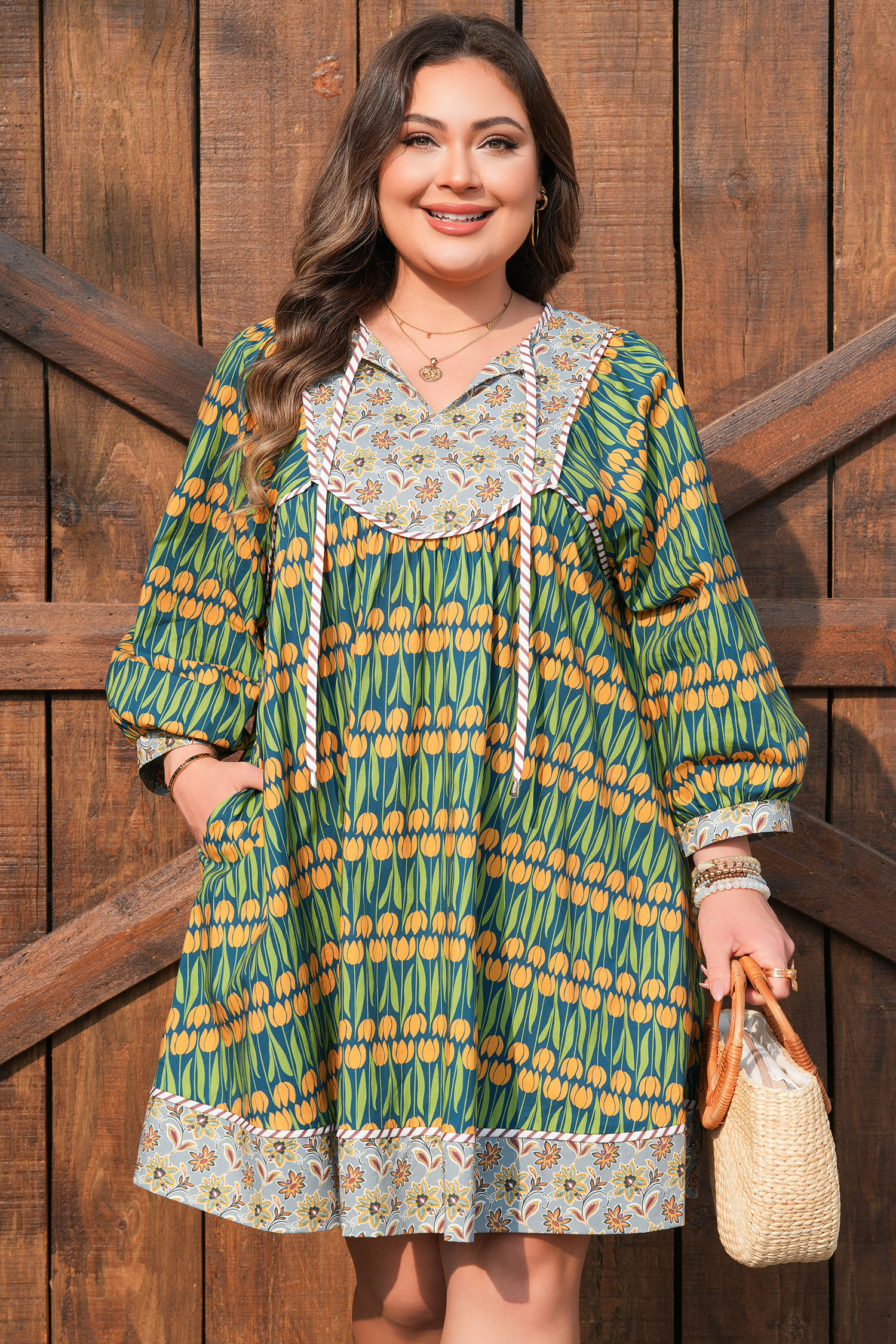 Plus Size Green  Mixed Floral Print Striped Trim Loose Mini Dress