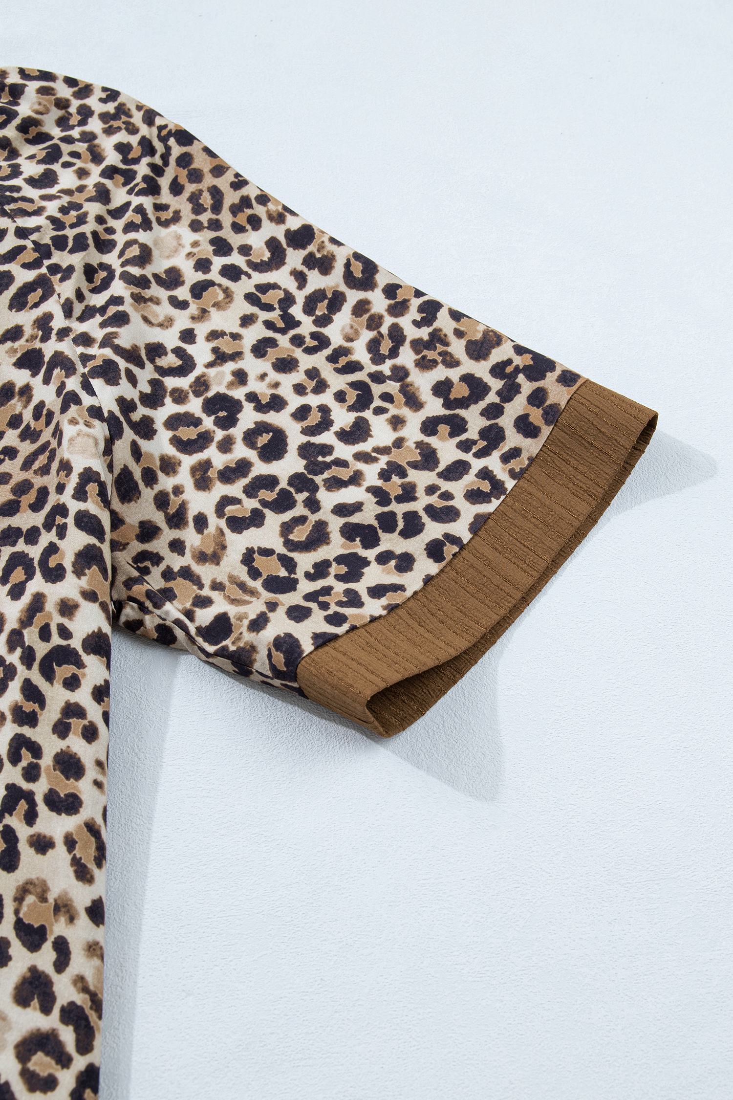 Plus Size Brown  Leopard Print Crinkled Colorblock Patchwork V Neck Blouse