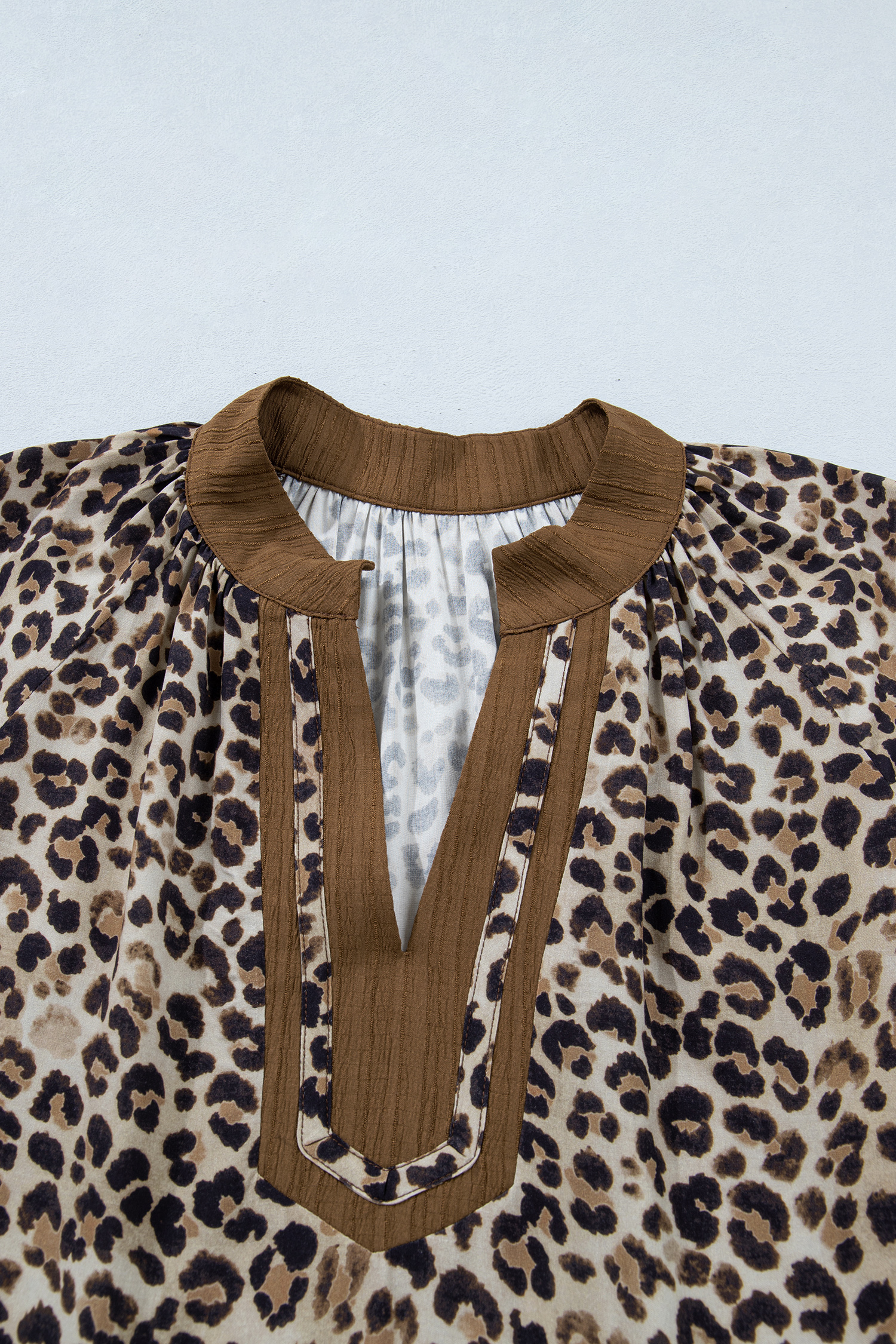 Plus Size Brown  Leopard Print Crinkled Colorblock Patchwork V Neck Blouse