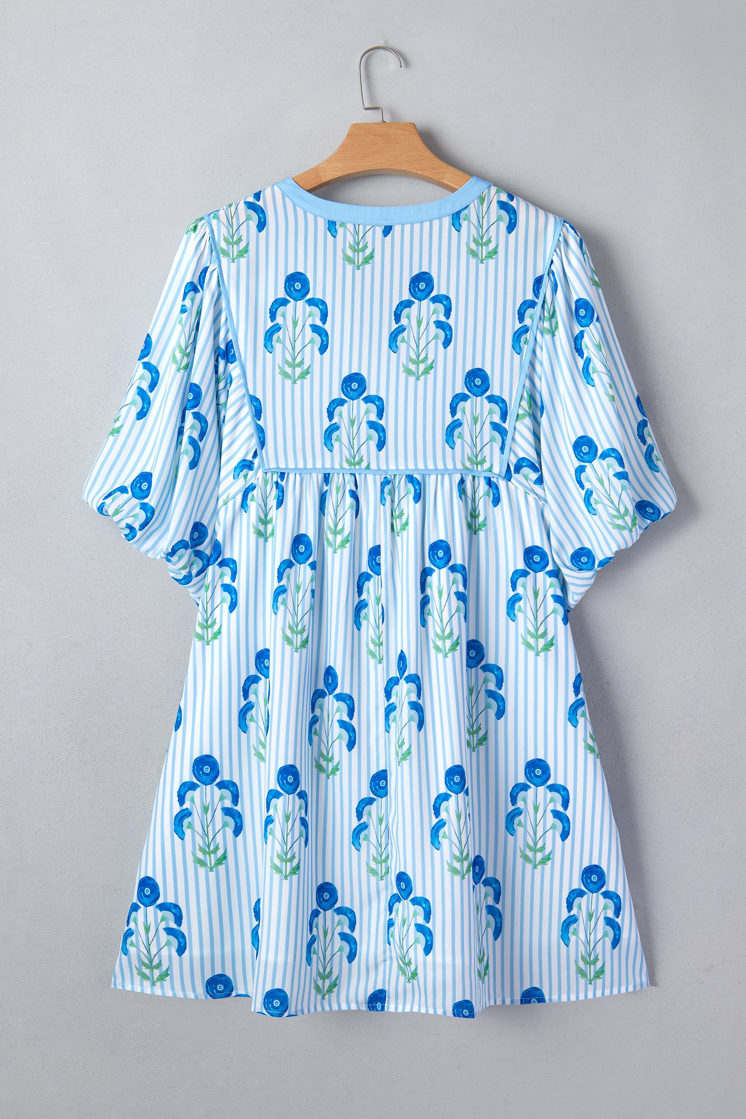 Plus Size Sky Blue Floral Striped Bubble Short Sleeve  Dress
