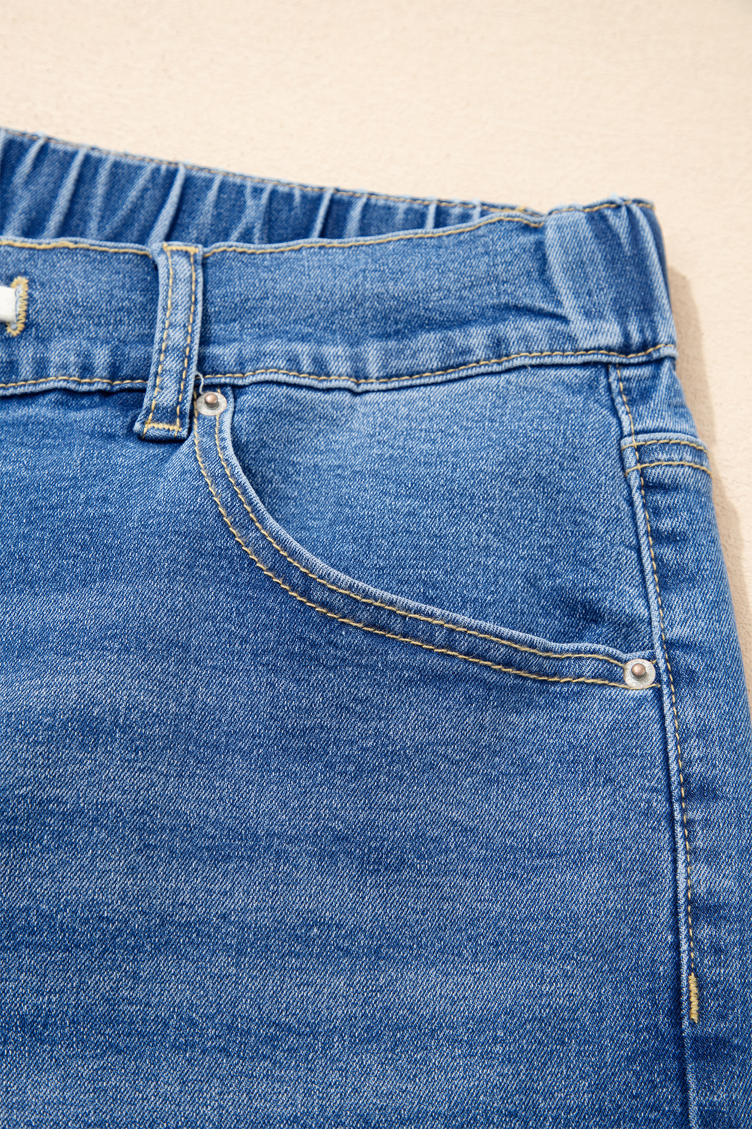 Plus Size Light Blue Acid Wash Contrast Lace-up  Jeans